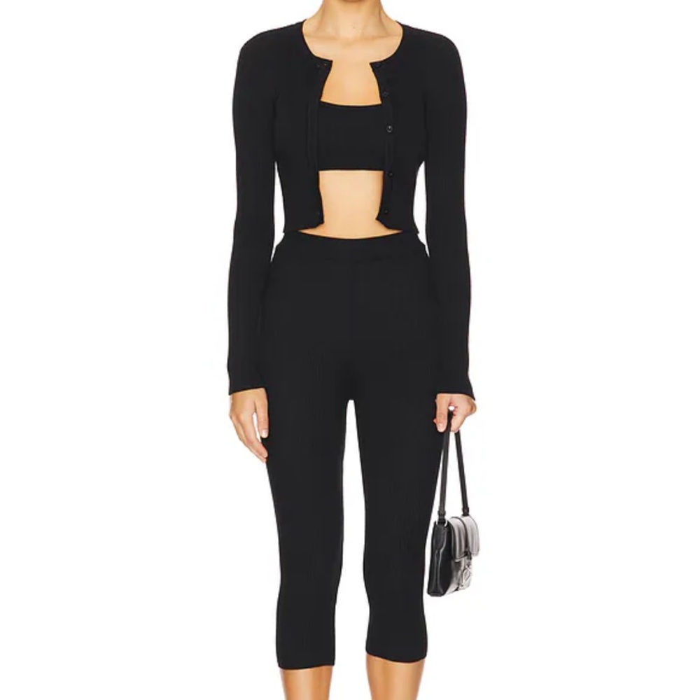 Revolve Set